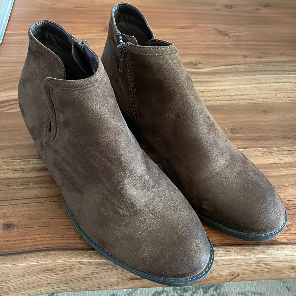 Ankle booties